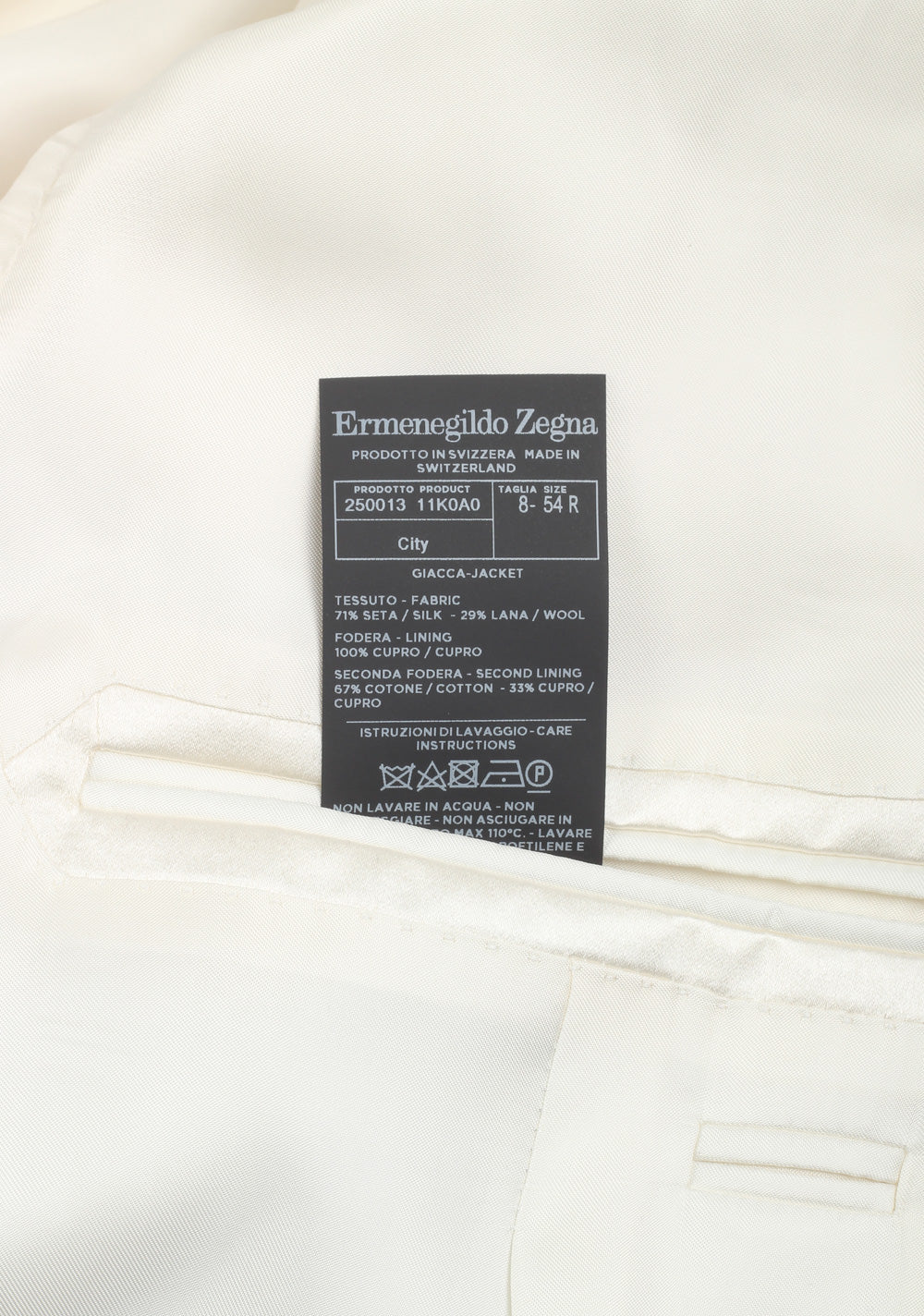 ZEGNA City Off White Tuxedo Dinner Jacket Size 54 / 44R U.S.