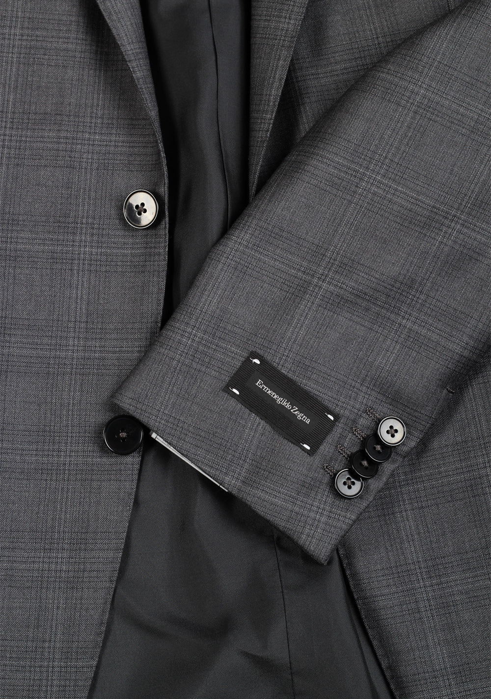 Ermenegildo Zegna Milano Trofeo Gray Suit Size 46 / 36R U.S.