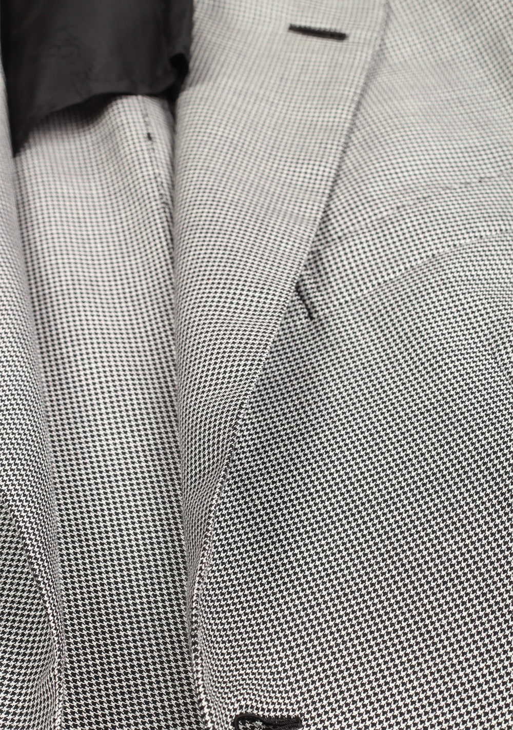 Brioni Condotti  Black / White Sport Coat Size 52 / 42R U.S. In Silk Blend