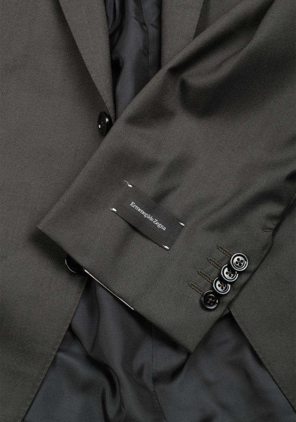 ZEGNA Torino Greenish Gray Trofeo 600 Suit Size 56 / 46R U.S.